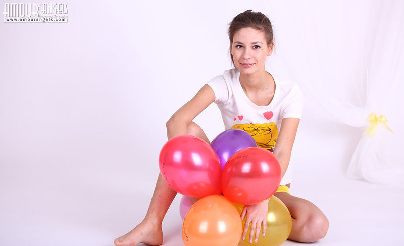 Юлия, 22 года, 1 размер груди